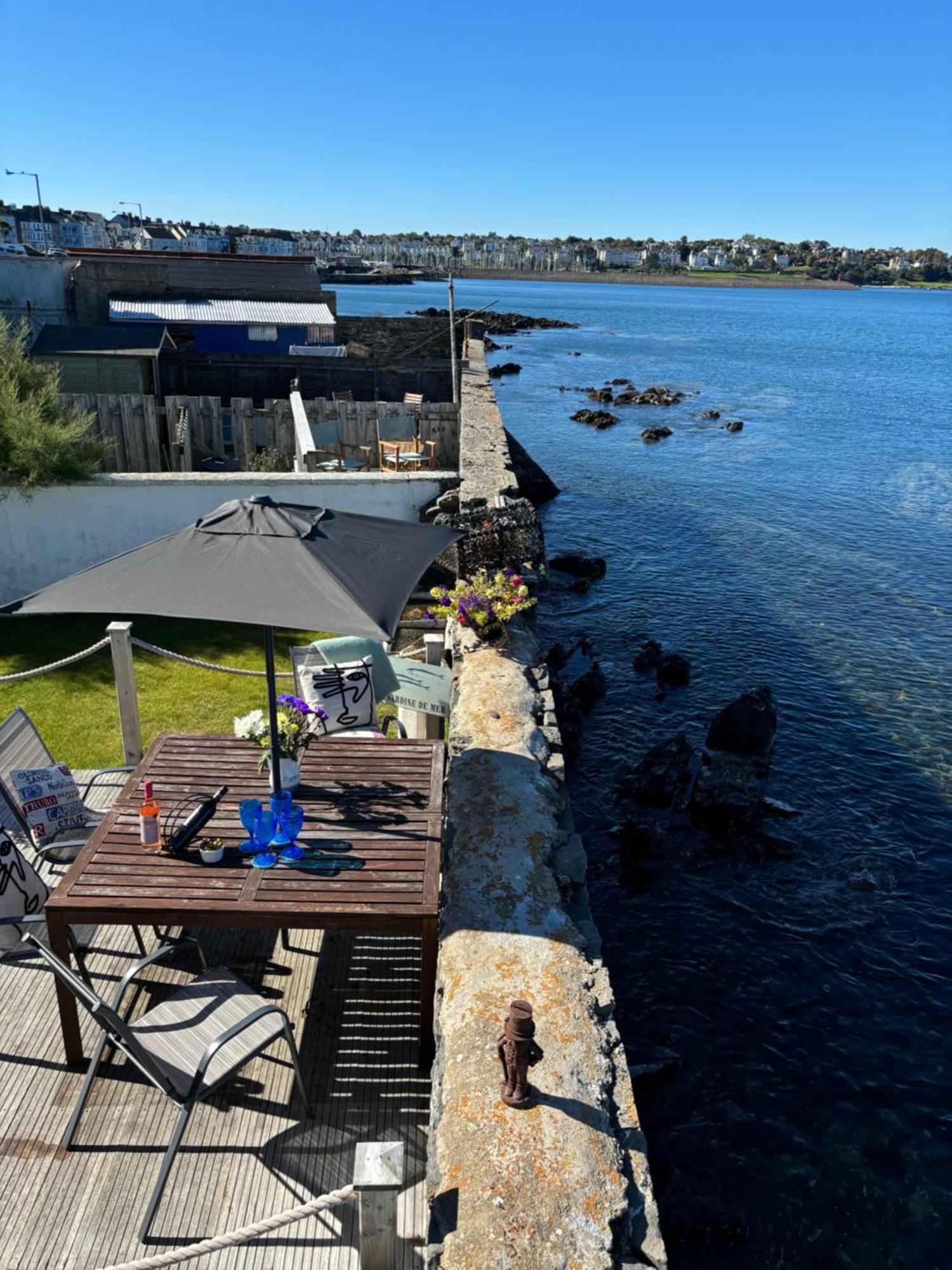 Splash Cottage Beach House With Sea Lapping Garden Bangor  Zewnętrze zdjęcie